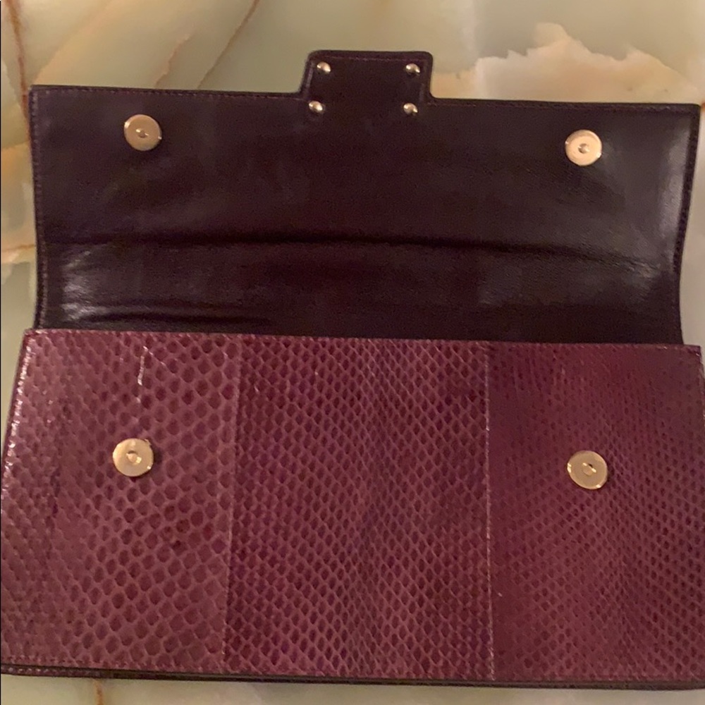 Cesare Paciotti burgundy lizard leather clutch. - Picture 5 of 6